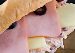 Sandwich-cu-Sunca-si-Cascaval